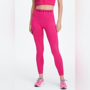 Fabletics sync seamless hot pink high-waisted 7/8 legging